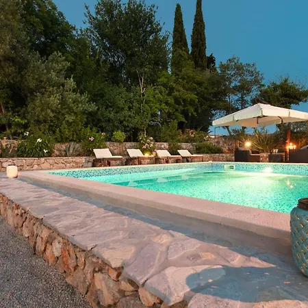 Lemon Bellissima Barusic