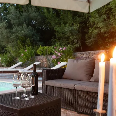 Lemon Bellissima Vila Barusic